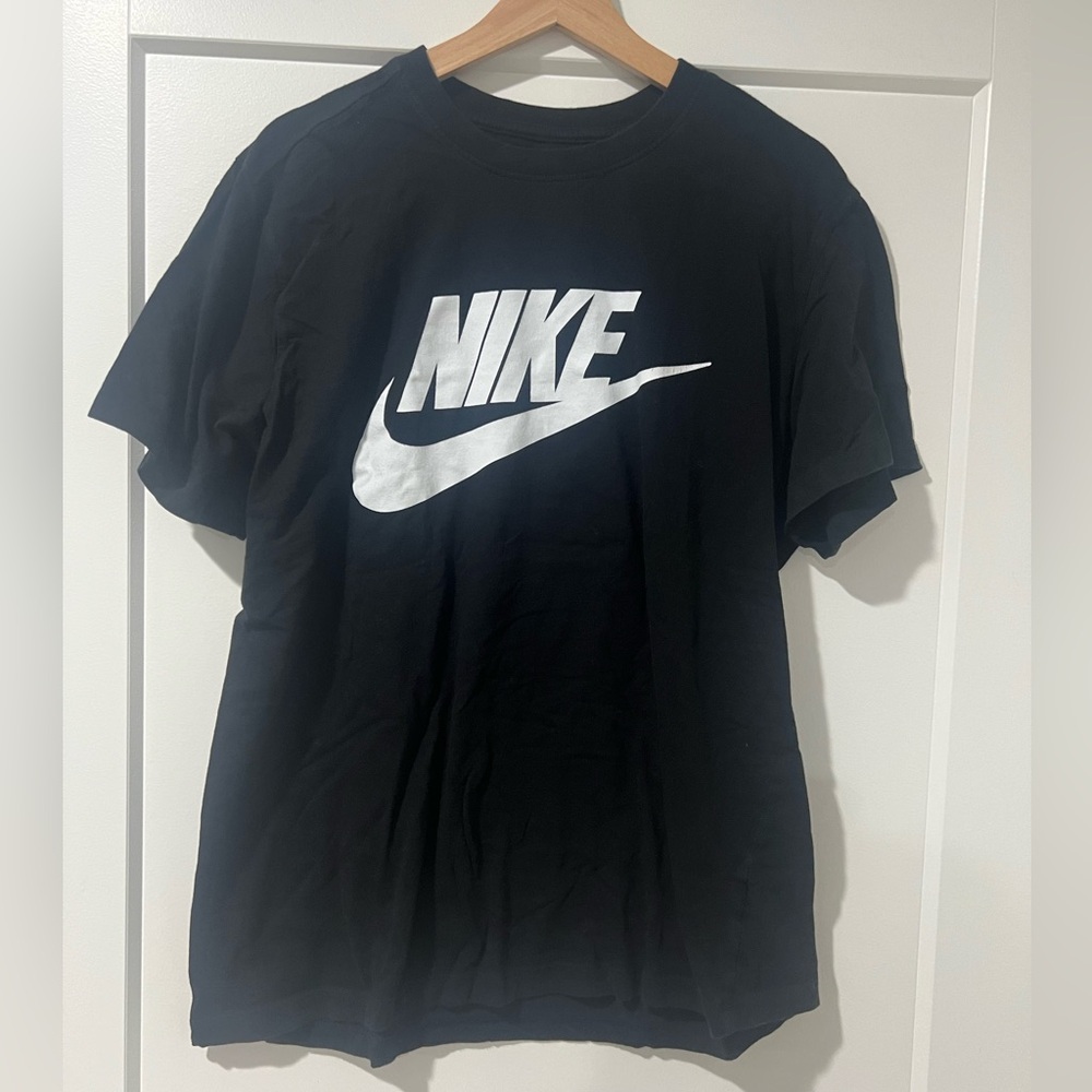 Nike Logo Men’s T-Shirt